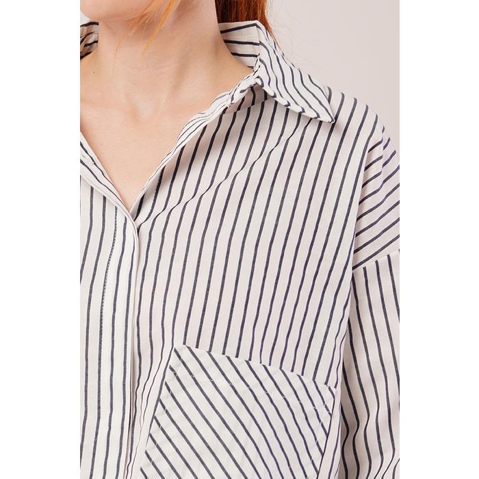 Crop Model Cepli Ve Çizgili Beyaz Gömlek