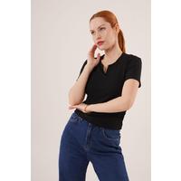 Kısa Kollu Yaka Detaylı Kaşkorse Siyah Bluz