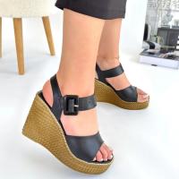 Wowo Siyah Cilt Vizon Dolgu Topuk Sandalet
